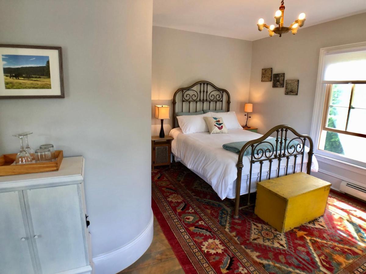 Mill Pond Inn Jefferson 外观 照片